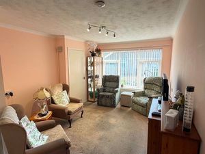 LOUNGE- click for photo gallery